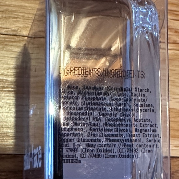 About-Face The Curtain Call Setting Powder  New “Bow” set & smooth loose powder - Picture 6 of 7